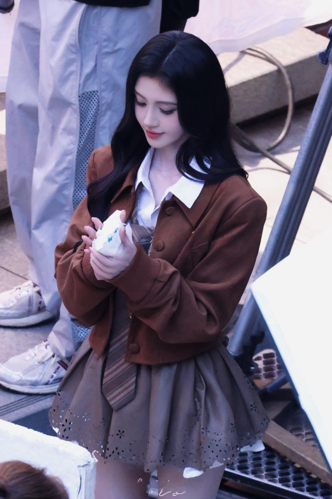 鞠婧祎[超话]鞠婧祎苏绿夏 苏学姐也来一下！ ​​​