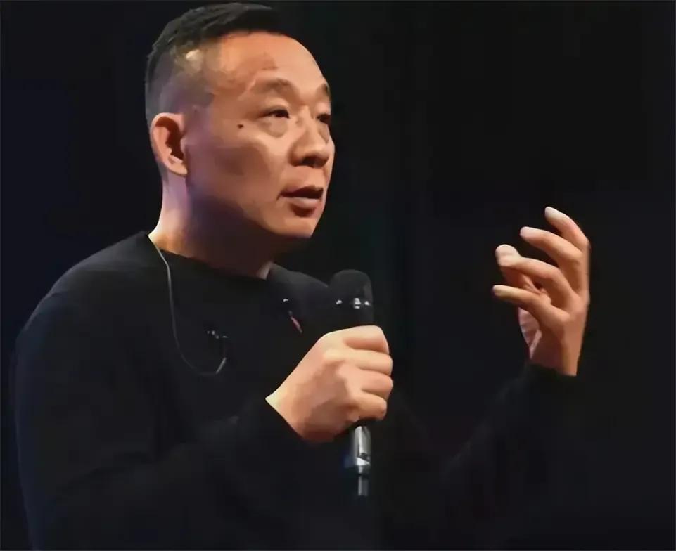于东来彩礼倡议之思
 于东来禁止员工结婚索要彩礼，这一倡议如投入湖中的巨石，激起