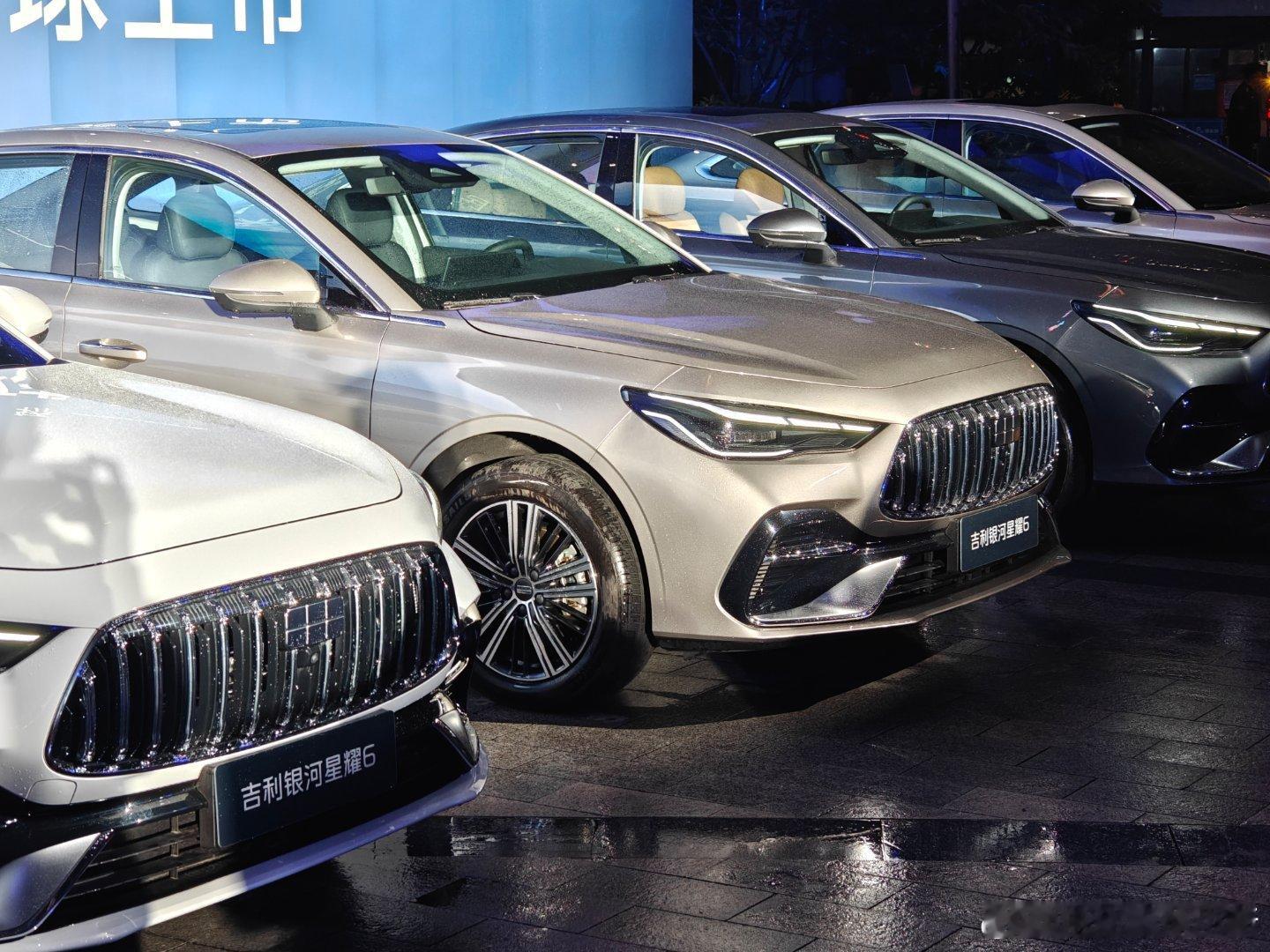 今晚，吉利银河星耀6正式上市了。共有7个版型，价格覆盖6.88万元-9.98万元