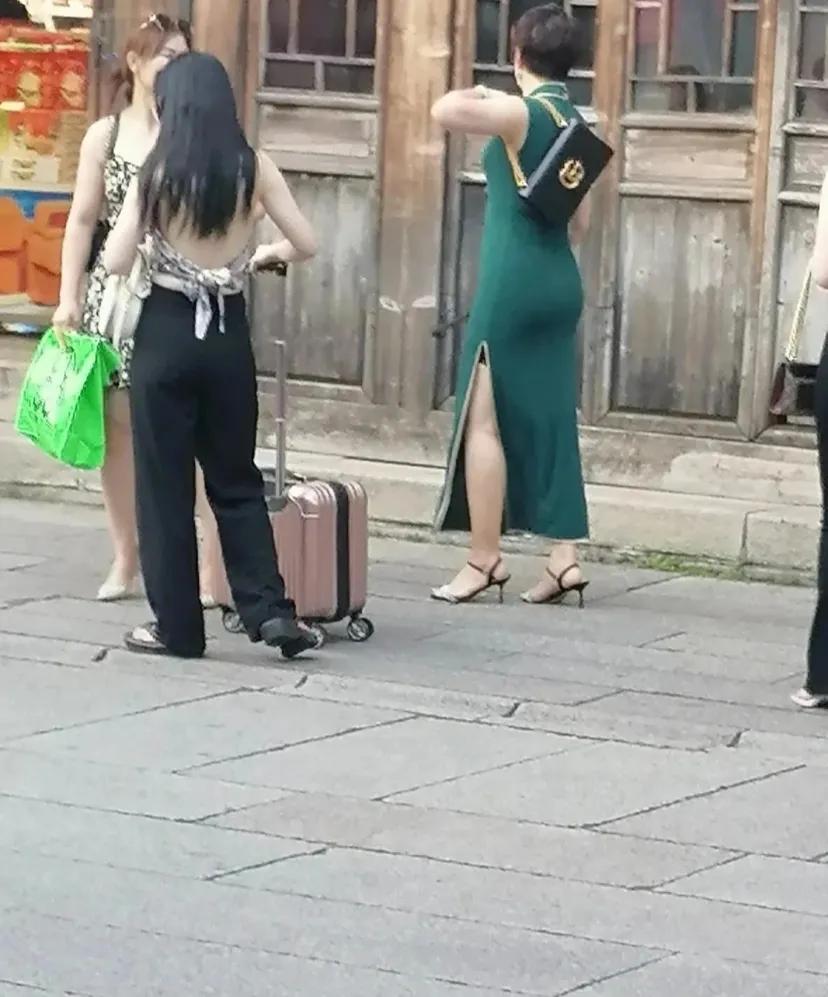 五号杜苏芮即将登陆了
福州这边今天2023年27号，还是没什么动静，风雨基本无缘