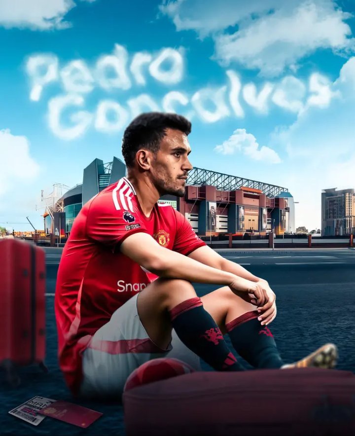 曼联新帅鲁本·阿莫林和他的教练组已经入住曼彻斯特洛瑞酒店，他的老师穆里尼奥曾在执