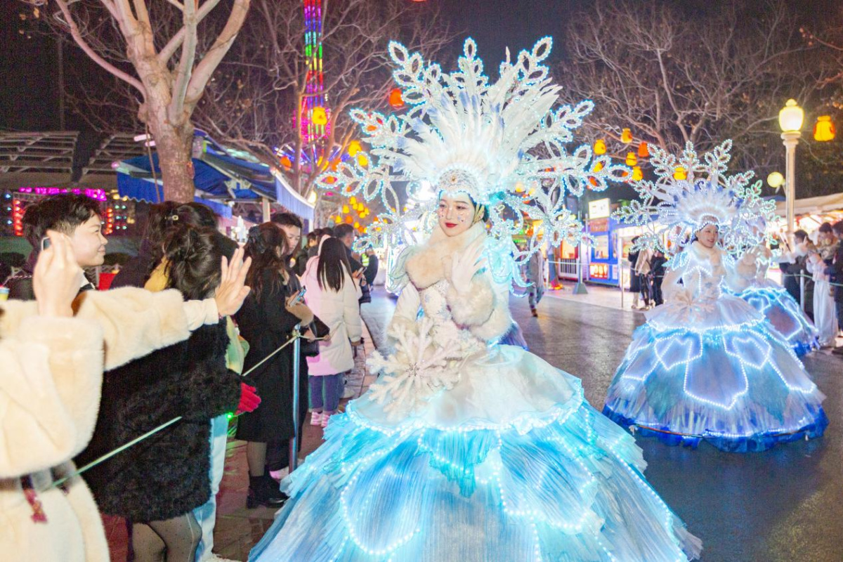 郑州方特“童话新年夜”即将启幕 打造仪式感冬日浪漫之旅