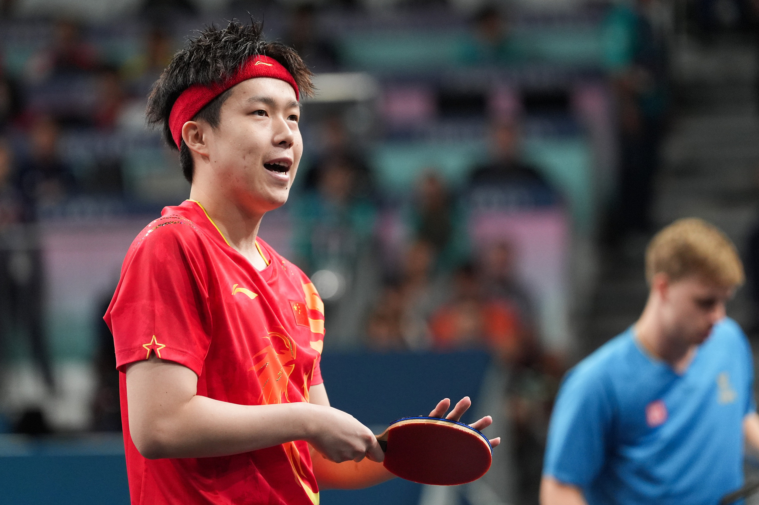 这“副拍”影响确实很大，不仅是竞技状态，更是心态…..唉，记者是怎么到那个区域的