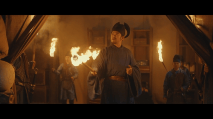 国产剧反派有这种宵小鼠辈 没想到这俩人能猖狂到这种地步，为了掩盖自己盗卖王室私产