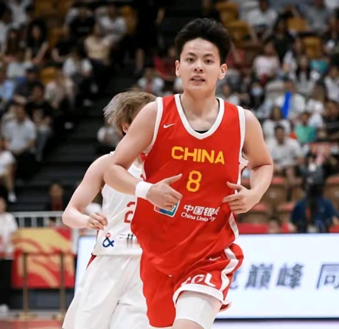 中国女篮为什么两次输给日本队，杨舒予一席话，说得太实在了，中国女篮在缺原主力队员