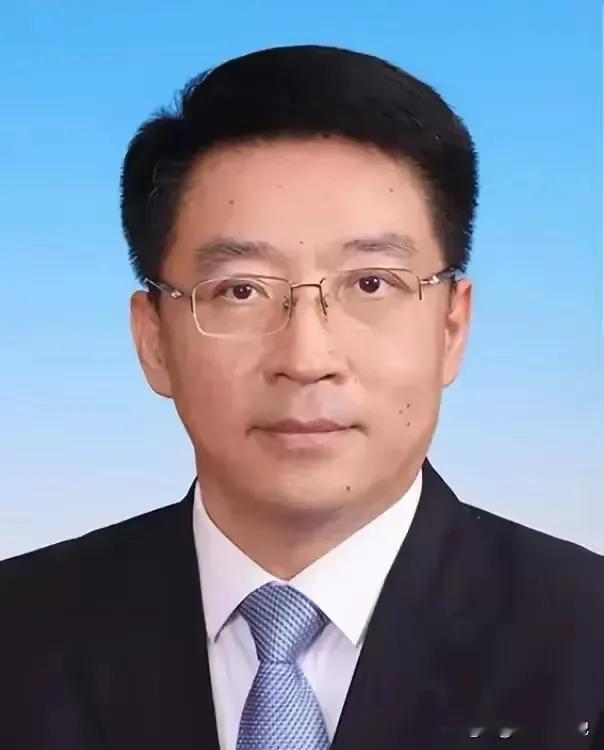 【@老徐说道 能解读出来吗？】
“错误”非常全面的官员，可谓是“面面俱到”
错误