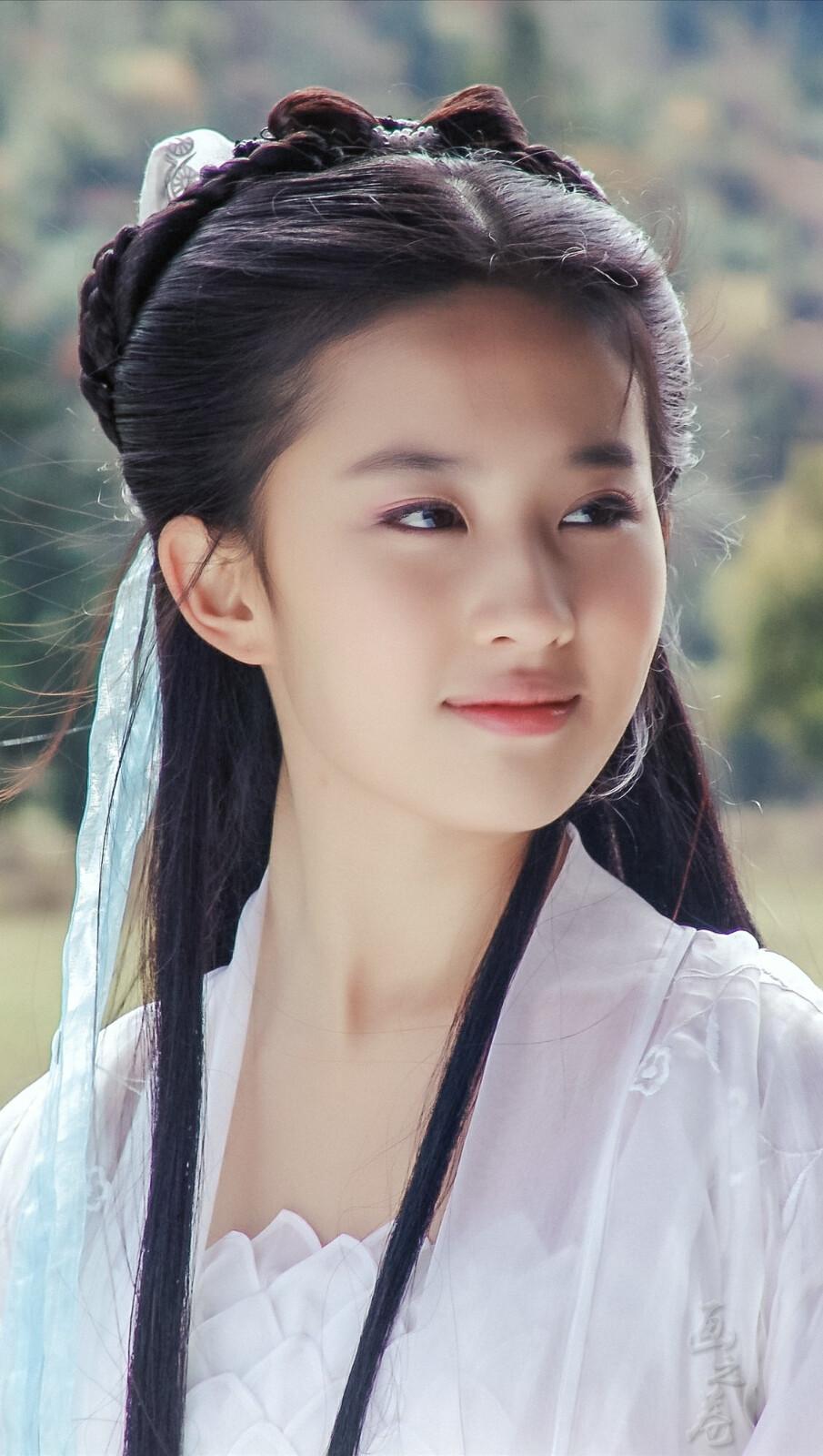 刘亦菲，当年的神仙姐姐，现在的演技巅峰！
江湖有了神仙姐姐的名号之后，可以沉寂几