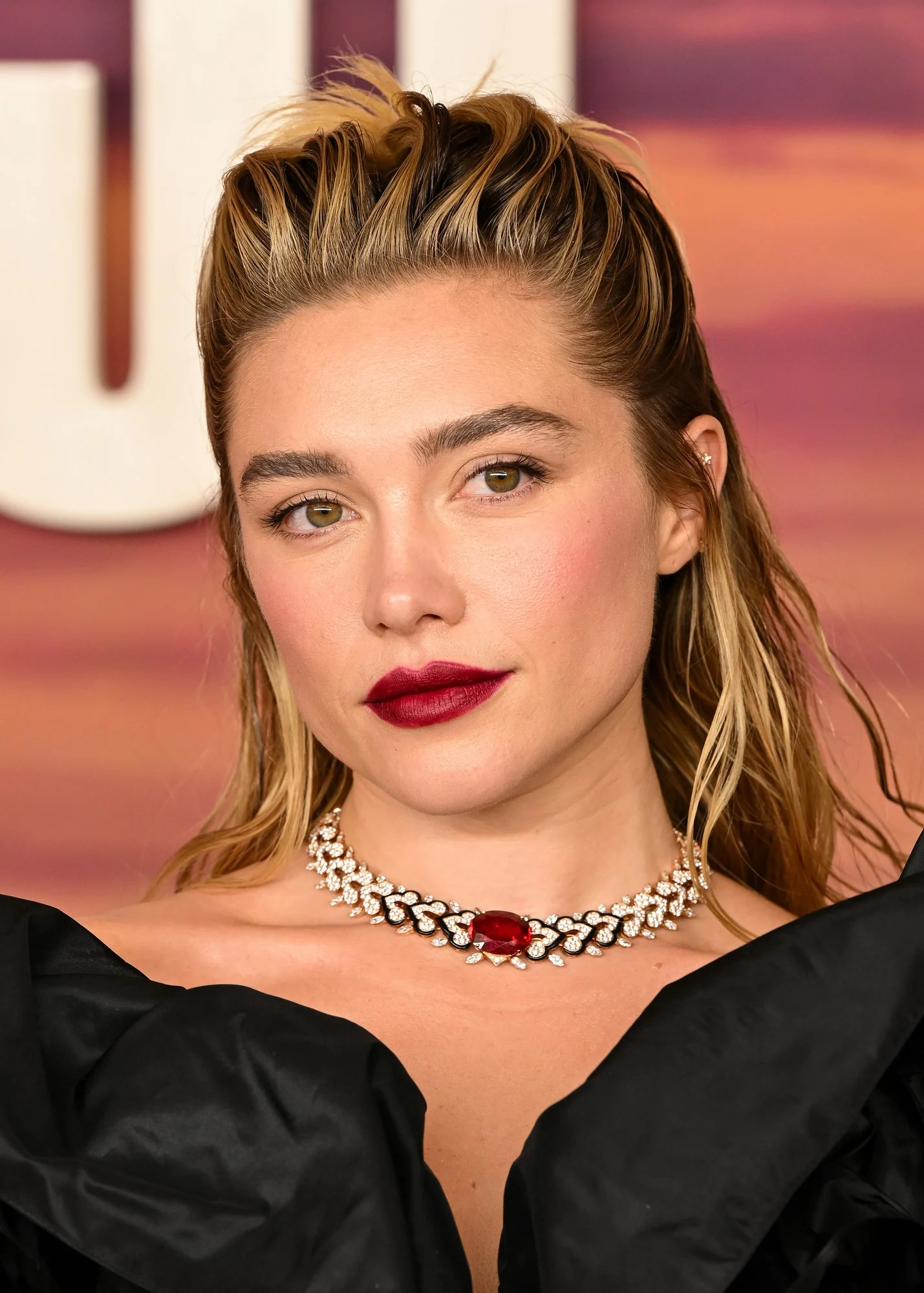 Florence Pugh 近日伦敦 新剧East of Eden宣传 ​​​