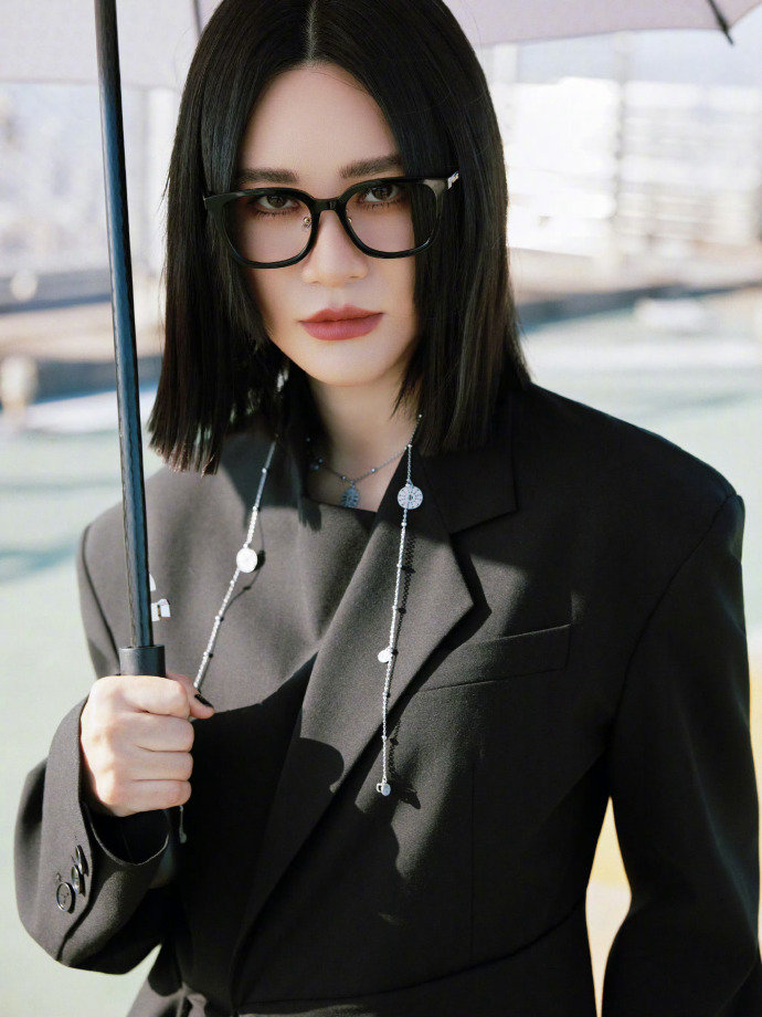 我暗恋的学姐就尚雯婕这样 尚雯婕在节目里状态超好，温柔中带着强大气场，妥妥的理想