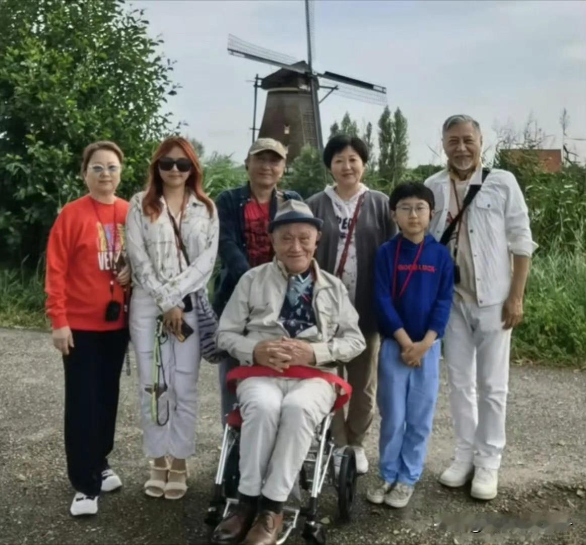 玄学有时候真的说不清！
看到牛犇儿子王侃去世的消息，真的颇为感慨，66岁的年纪，