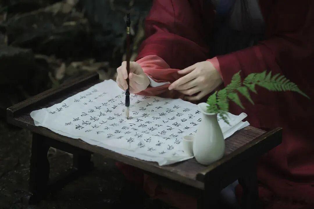 “如果拼了命，英年早逝的话，和不那么拼命，而活到八九十岁，看世界变化，我认为不那