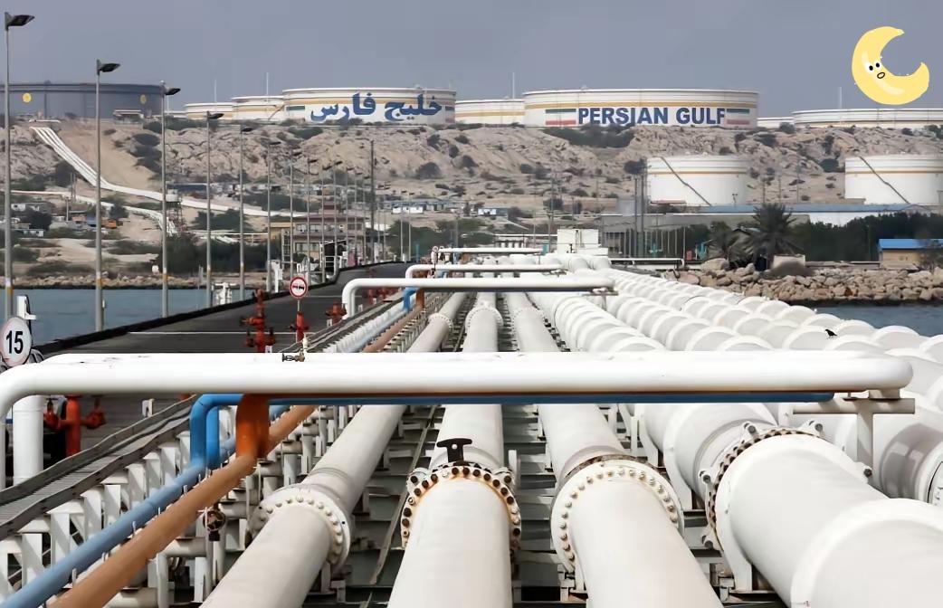 伊朗石油储备“憋爆”倒计时，绝大部分储油罐都已经满仓。现在，伊朗开始把石油装进8