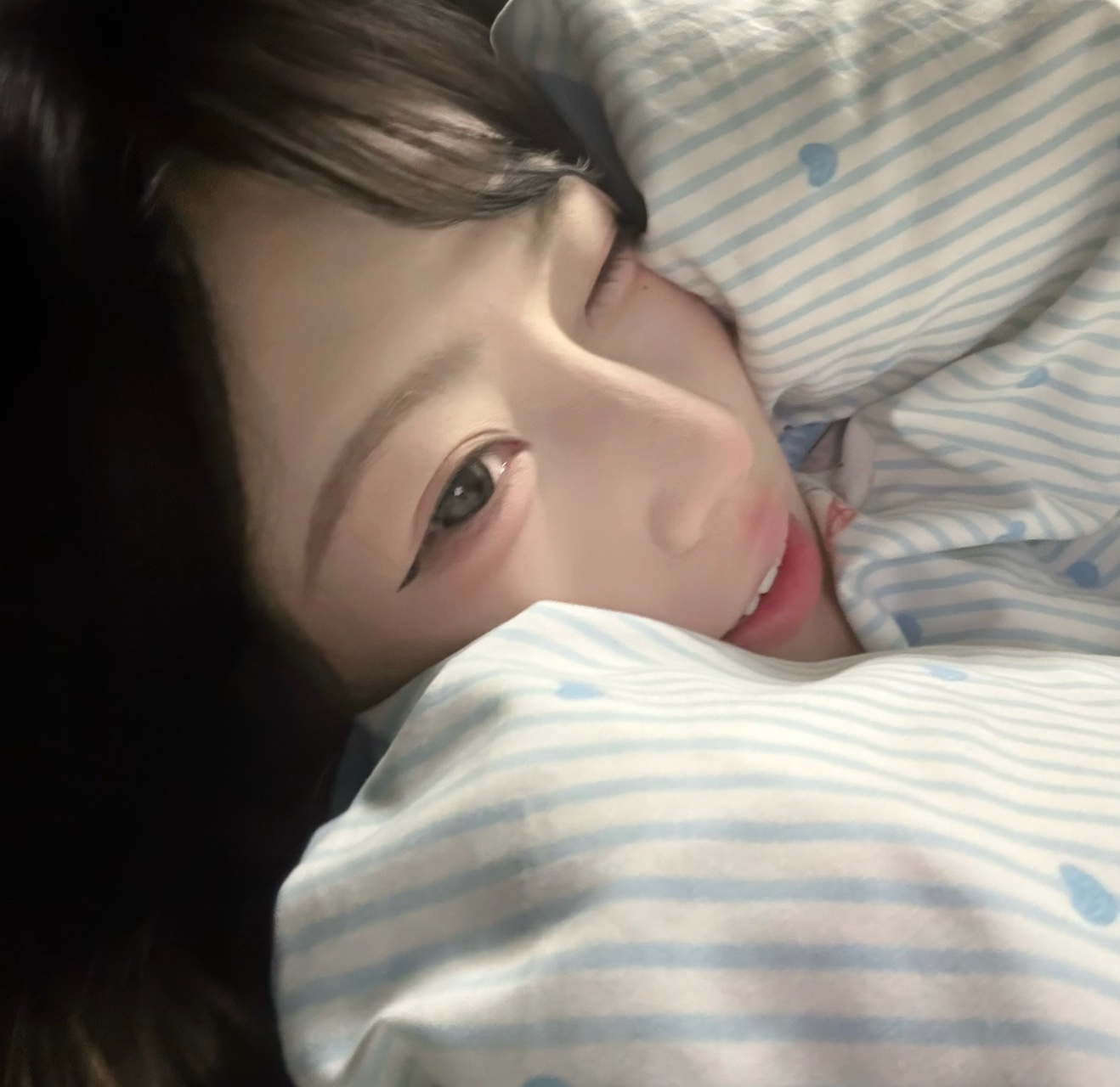 𝙒𝙚𝘾𝙝𝙖𝙩｜小众韩系ins感双人女生头像分享𝑆𝘩𝑎𝑟𝑒.