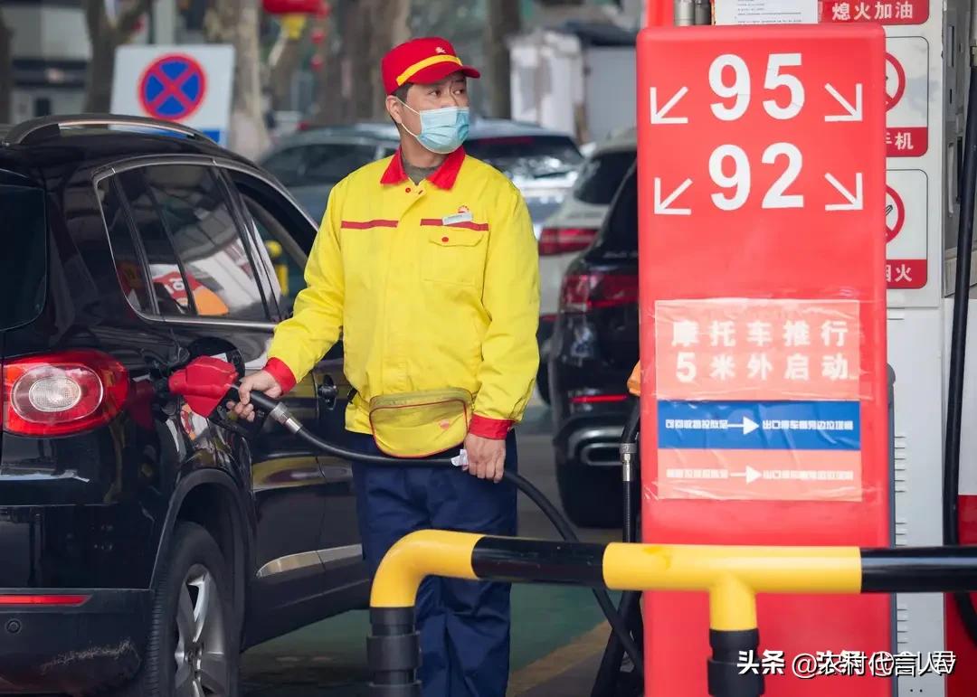 不出意外，接下来，4类商品有望迎来持续涨价，老百姓要早做准备。
 
最近去超市买