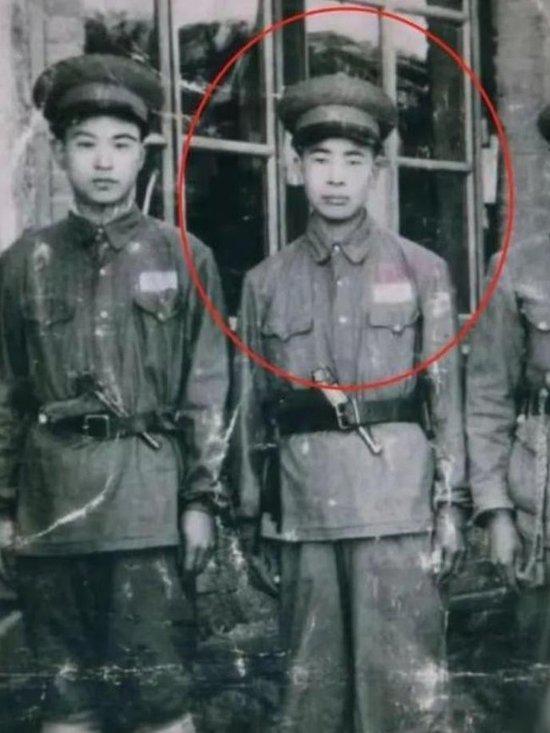 1948年，一个日本人冒充中国人，加入了解放军，征战半个中国，立下汗马功劳，还参