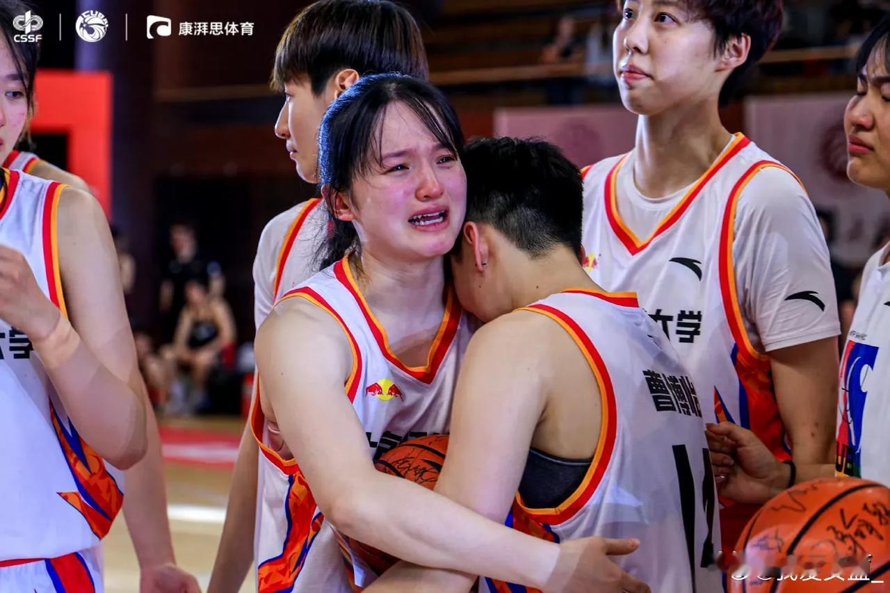 清华、北大会师CUBAL女篮总决赛！

北京时间6月6日，2025中国大学生篮球