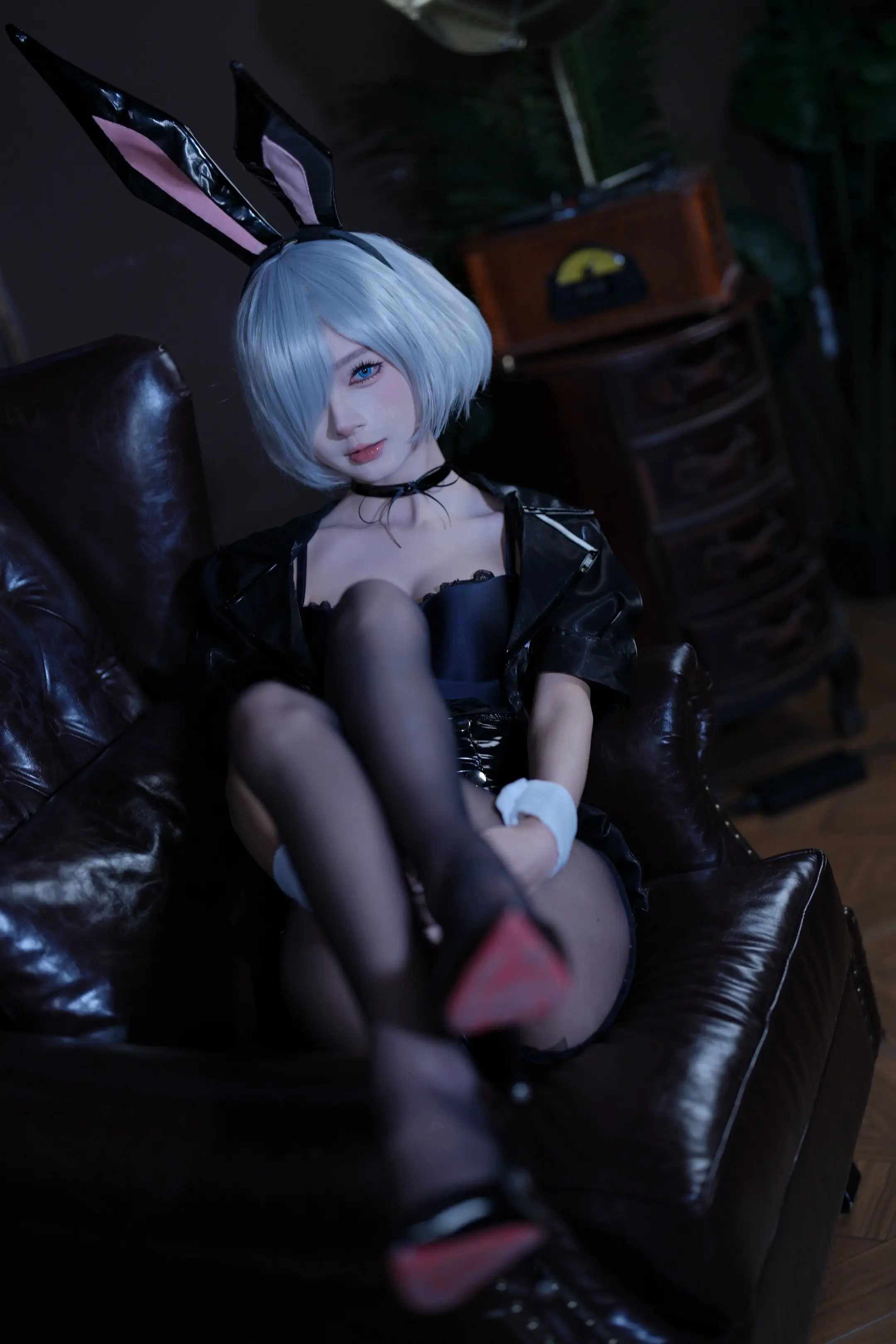 2b cos