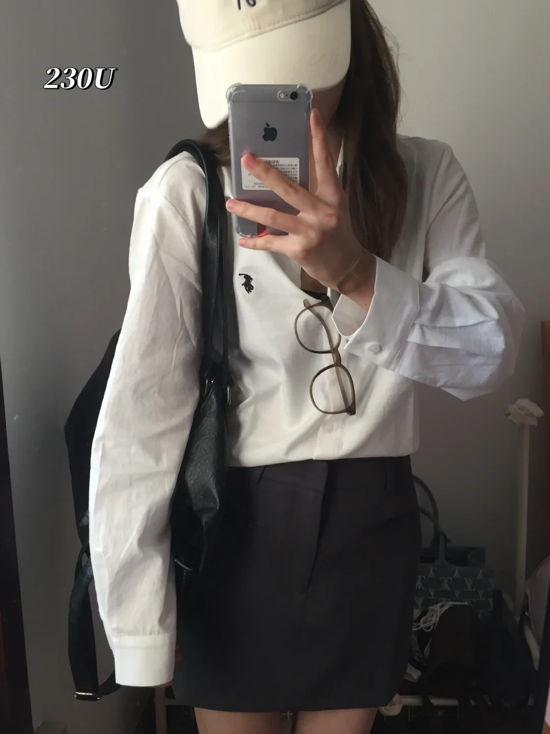 买到了满意的白衬衫～