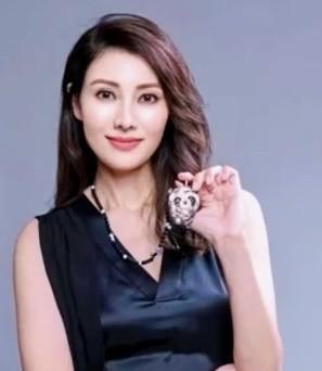 富豪的“爱情”，保质期比酸奶还短。
刘銮雄、李厚霖、罗兆辉，哪个不是挥金如土。