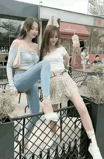 什么情况，惊呆了[捂脸][捂脸][捂脸]