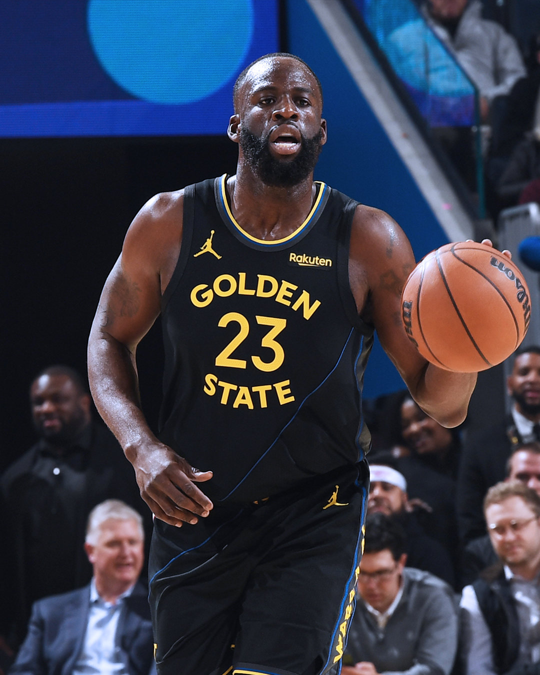 格林17分，12篮板，8助攻。马刺vs勇士