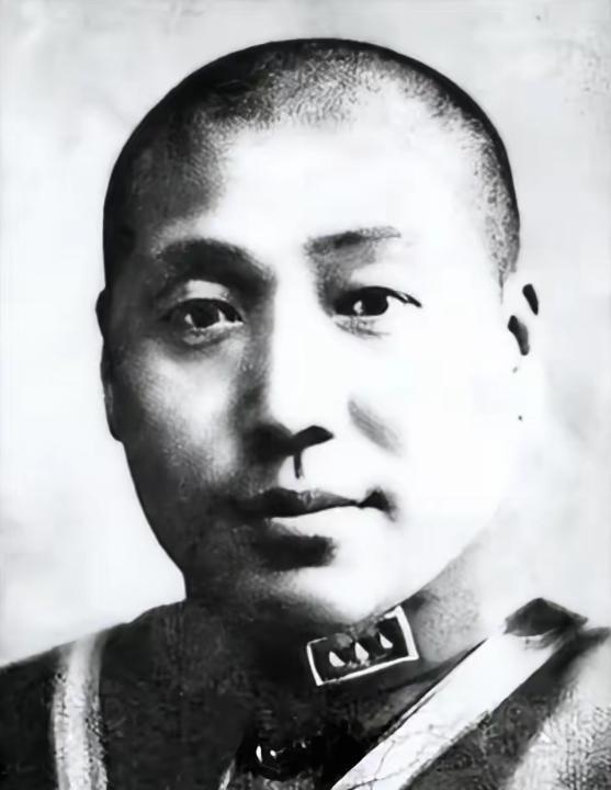 1930年，马玉仁带着三千土匪血洗江苏古镇沙沟，还掳走几十名少女。十年后，六十五