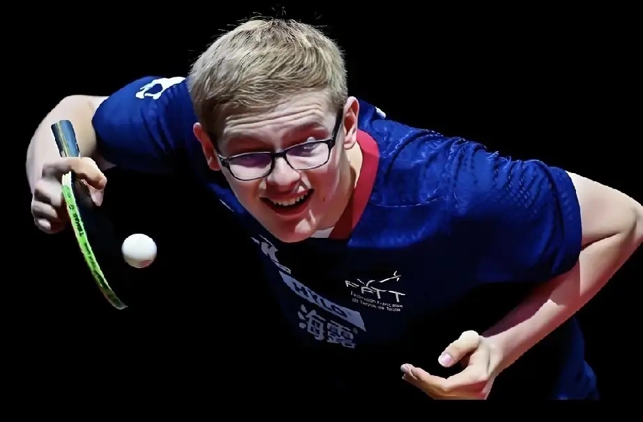 小勒布伦重庆夺冠，最应该感谢的三个人：1、陈剑，中国江苏人，小勒布伦的启蒙老师，