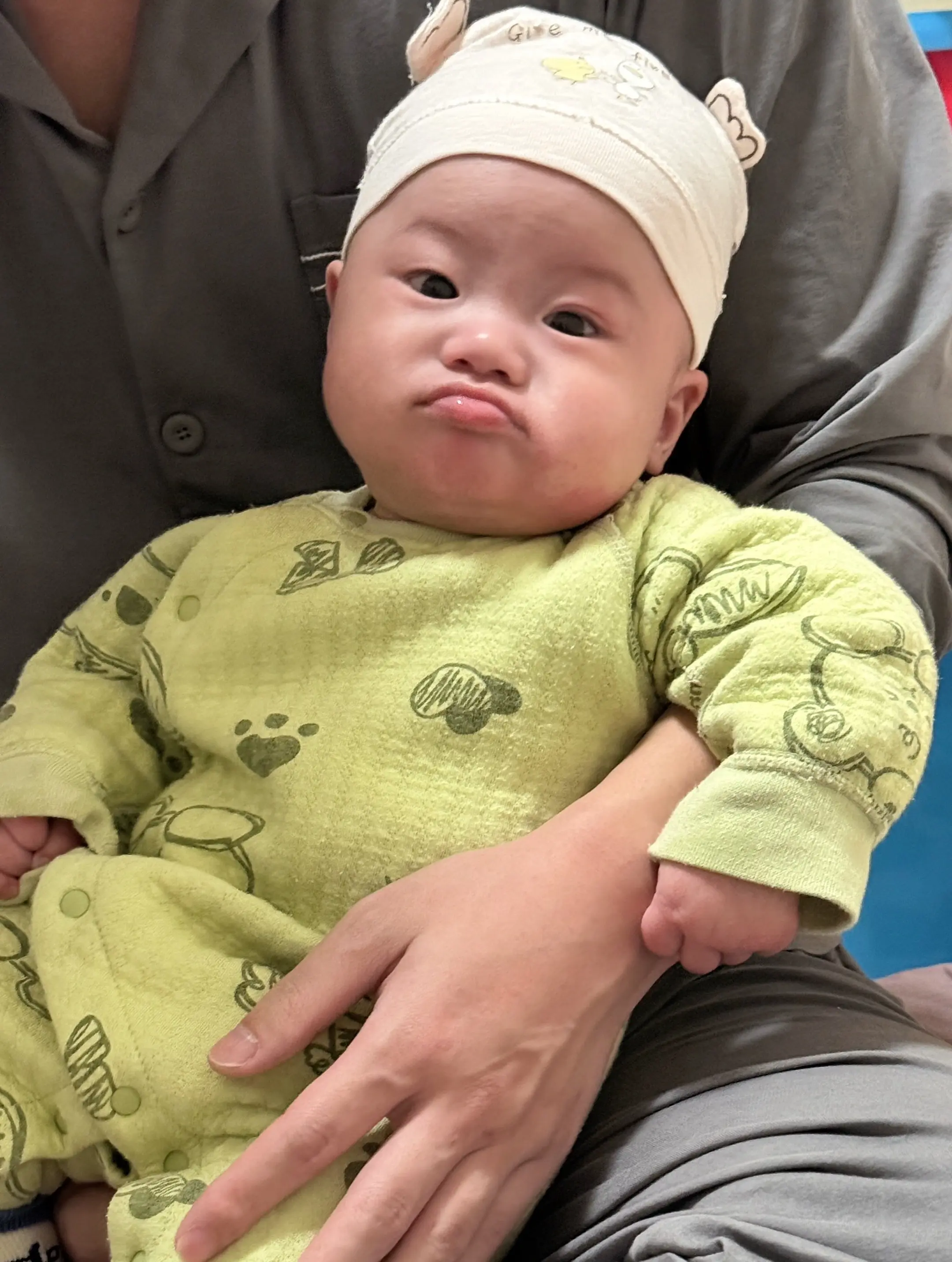 宝宝有情绪了