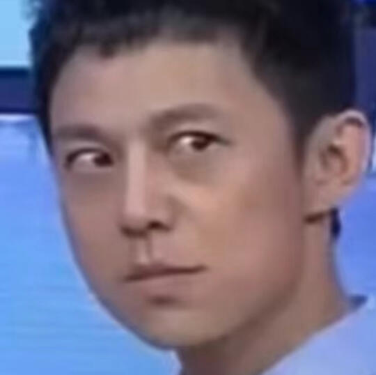 一个女孩子背练这么大真是恭喜啊