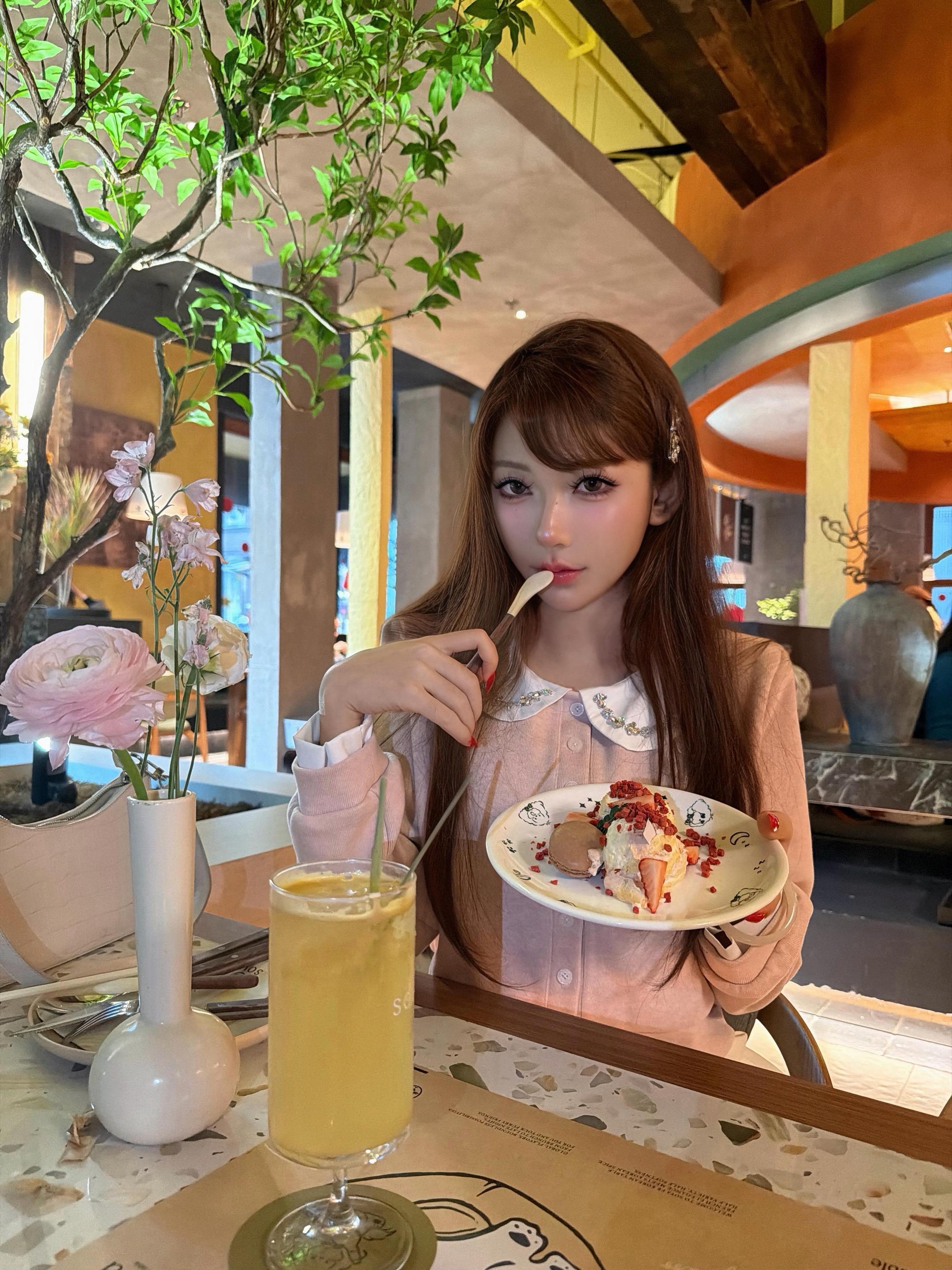 ˚⋆♡̷ 𝚁𝚊𝚒𝚗𝚒𝚗𝚐 𝚒𝚗 𝚖𝚢 𝚑𝚎?...