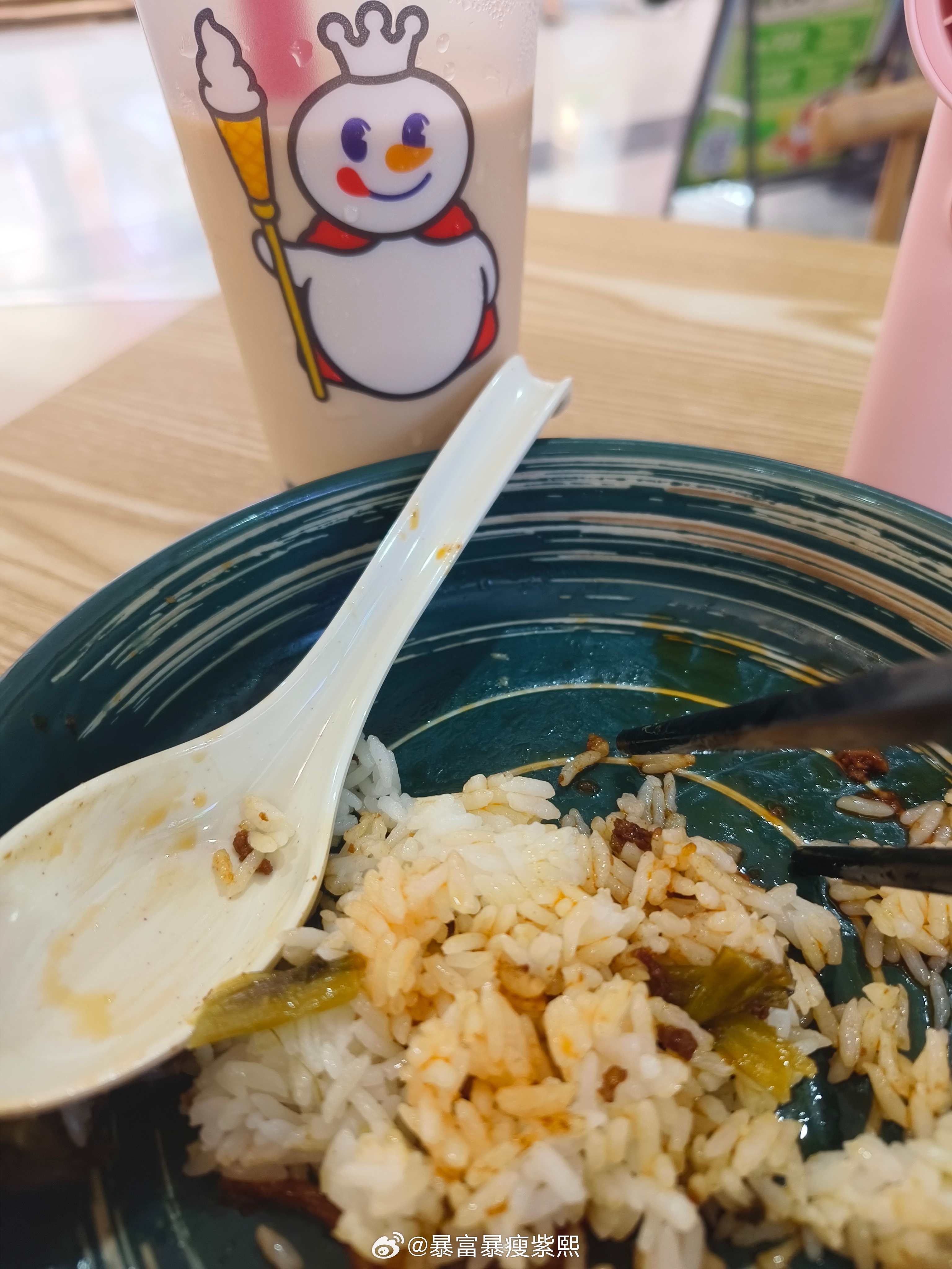 干饭中，你们就到了！！！ 