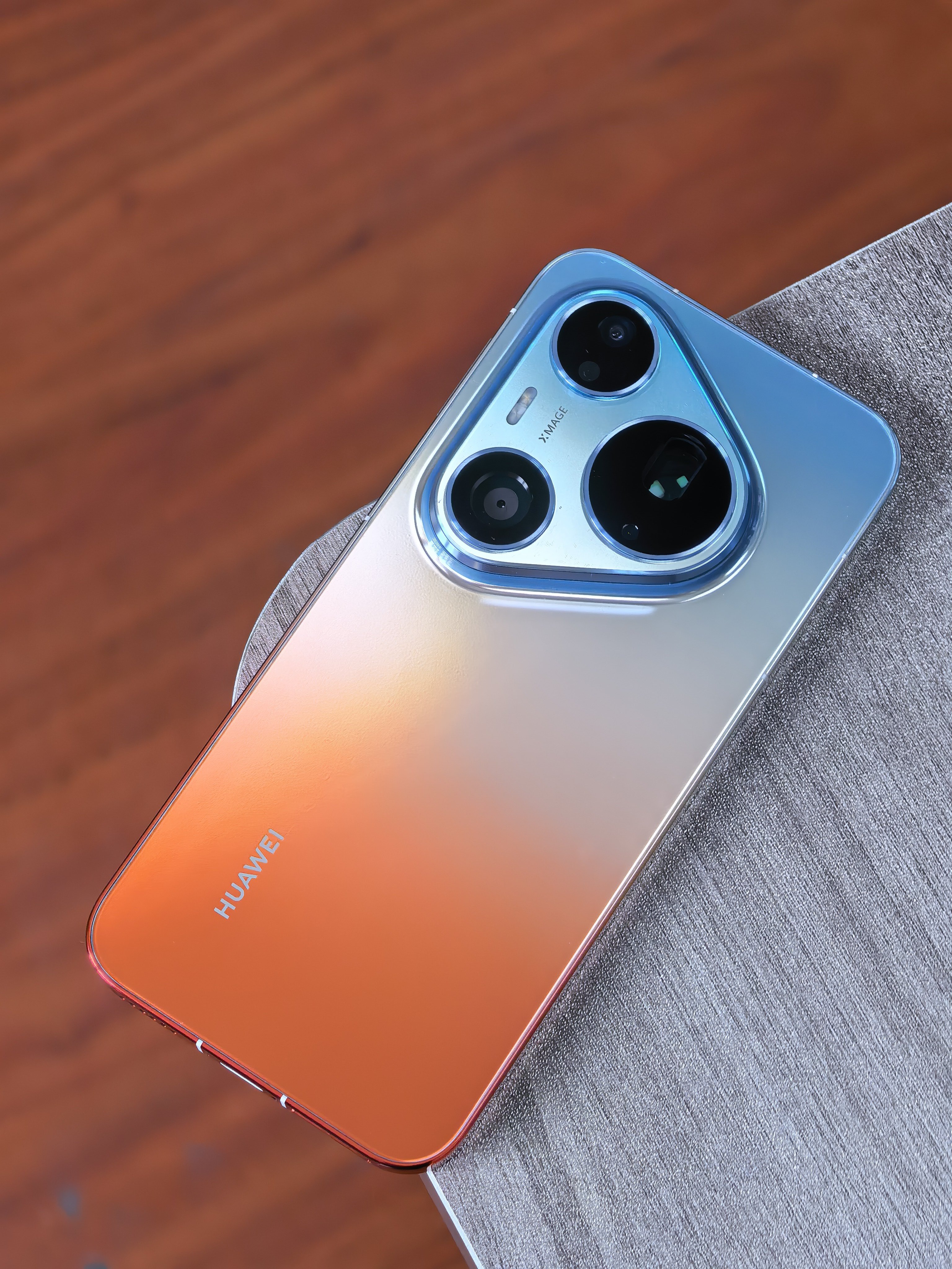 橘子海版本的华为Pura 90 Pro Max还是耐看！ 