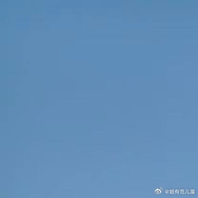 你跨过无数道门槛。家的、办公室的、别人心门的。你只注意门槛前面是什么，从来不看门