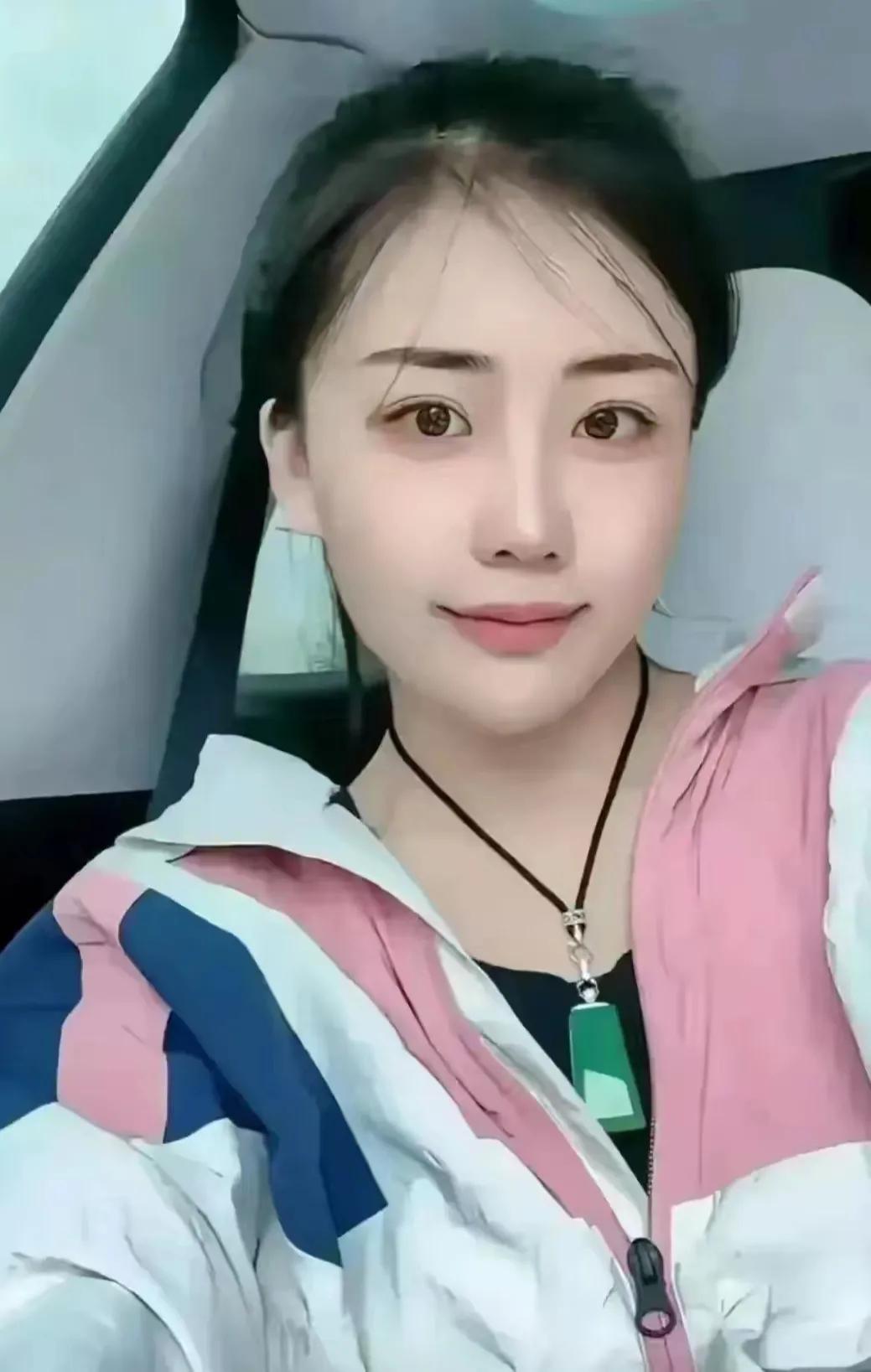 我今年33岁，至今未婚。与前男友的那段感情，我始终保持着一颗纯净的心。尽管时间流