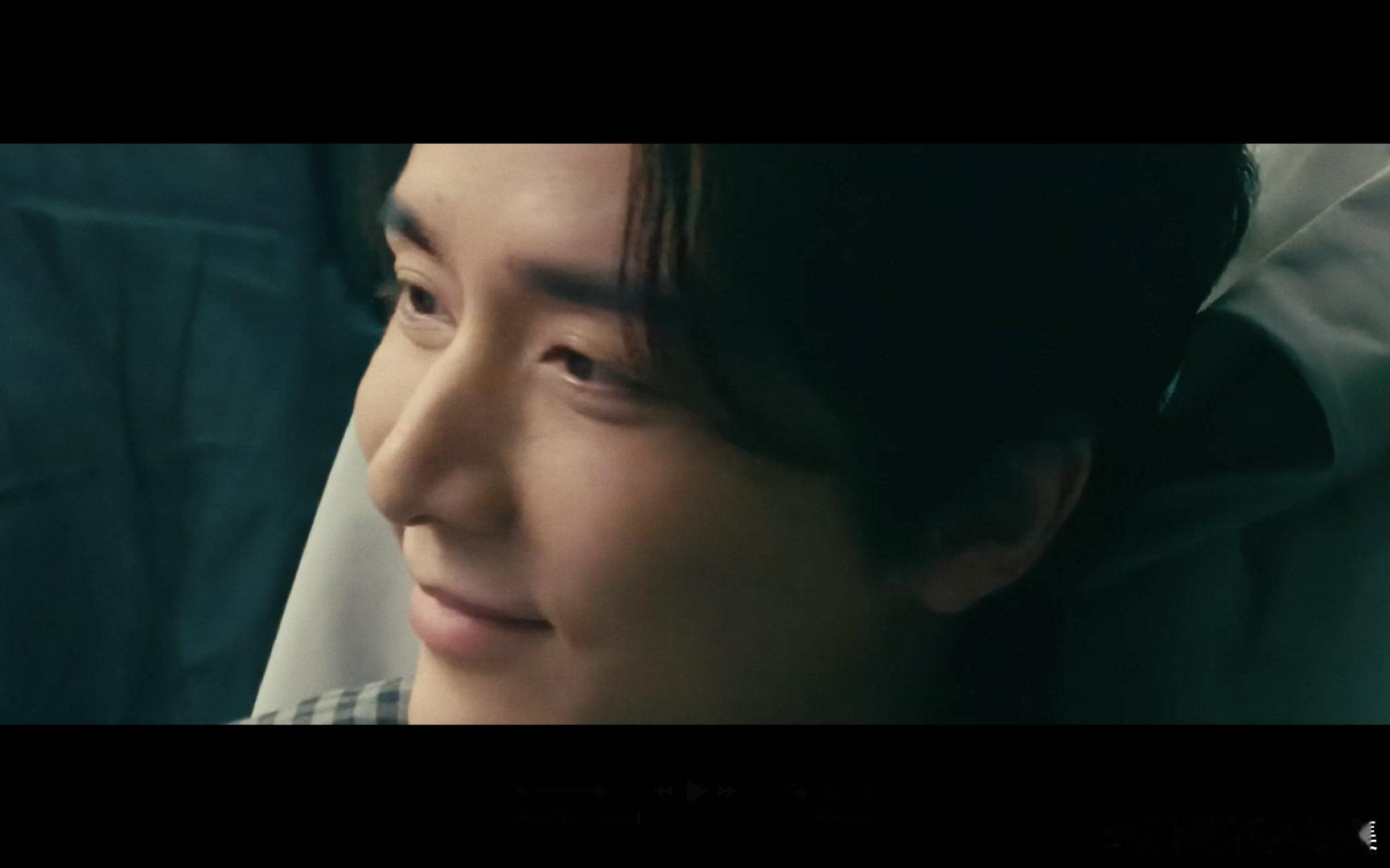 中国电影120年，创新永不停止。金鸡奖最佳导演戴墨用华为Mate80系列拍摄《奔