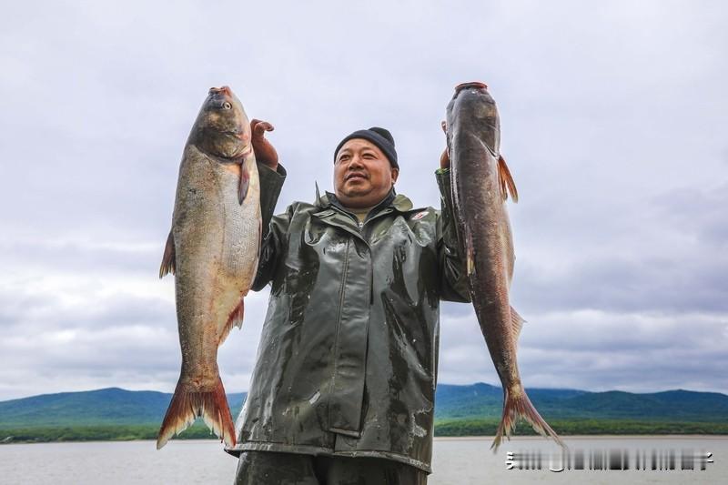 做个善良的人，真挺难。人是环境型动物，很多人在事不关己时能大义凛然指责他人，可一