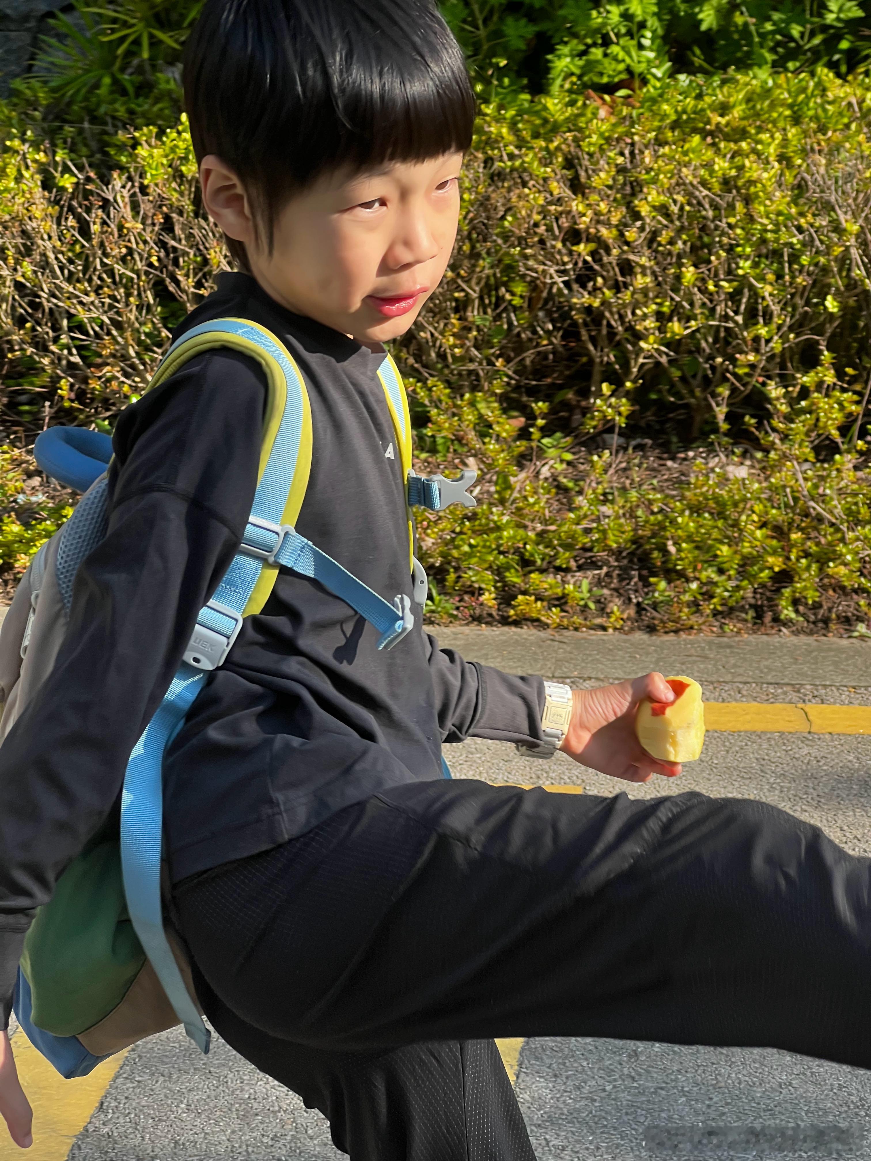 姨妈结束，满血复活。大理的美美晴天也回来了，最近早晚明显会变得凉飕飕的，大理最舒