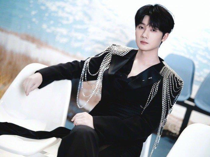 蒋敦豪给语音评论上难度 别人发语音是评论，蒋敦豪发语音是“煲电话粥”。这唠嗑实力