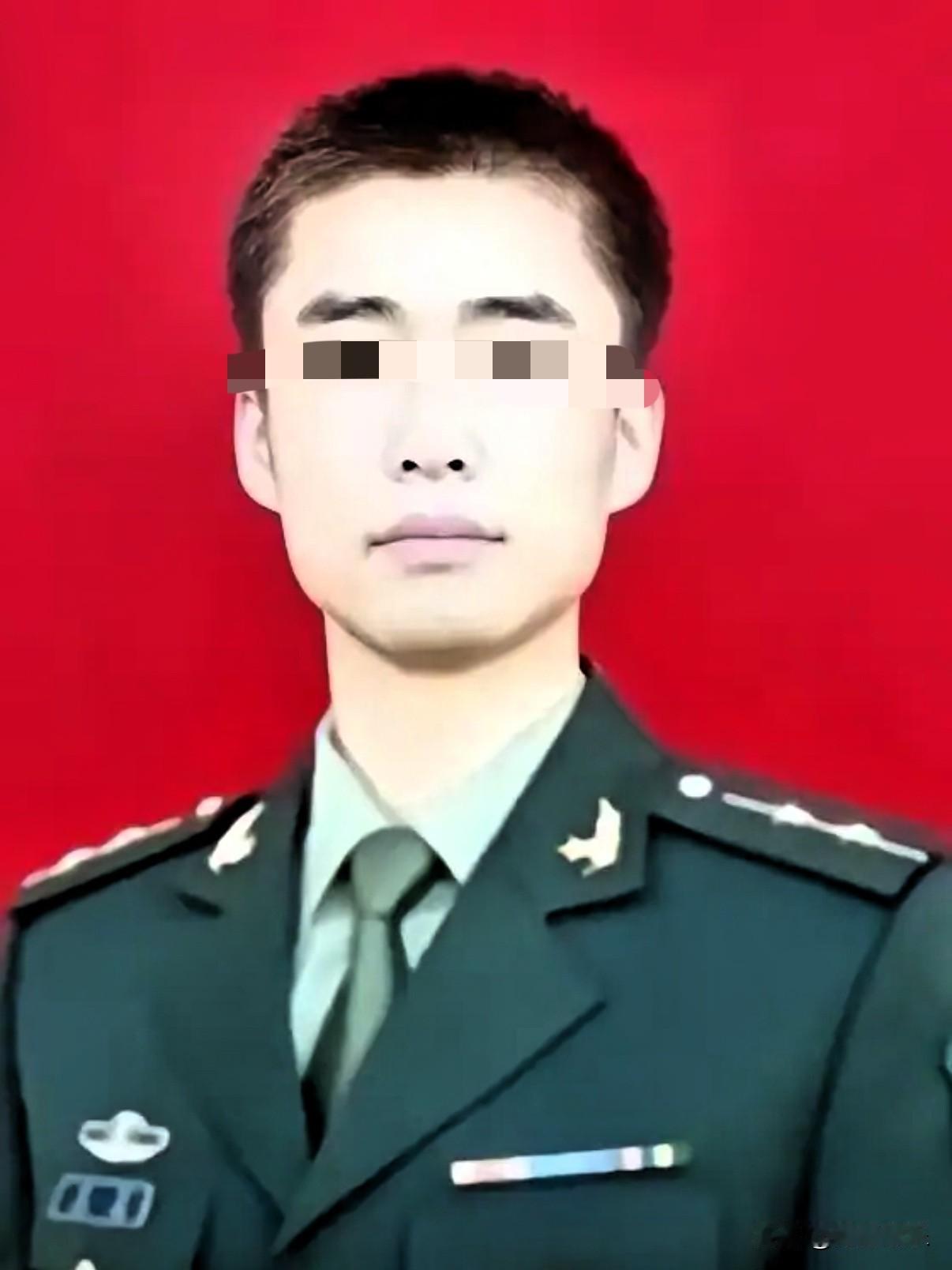 2012年5月13日母亲节，山东青州南阳河畔，31岁的解放军军官沈星，在假期最后