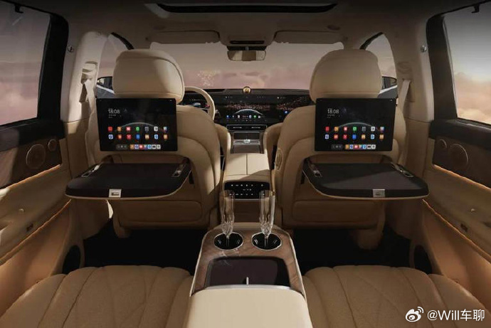 大国消费者都喜欢大车 最近两年，旁边的人都说钱难赚，经济下行，收入下降。但是买大