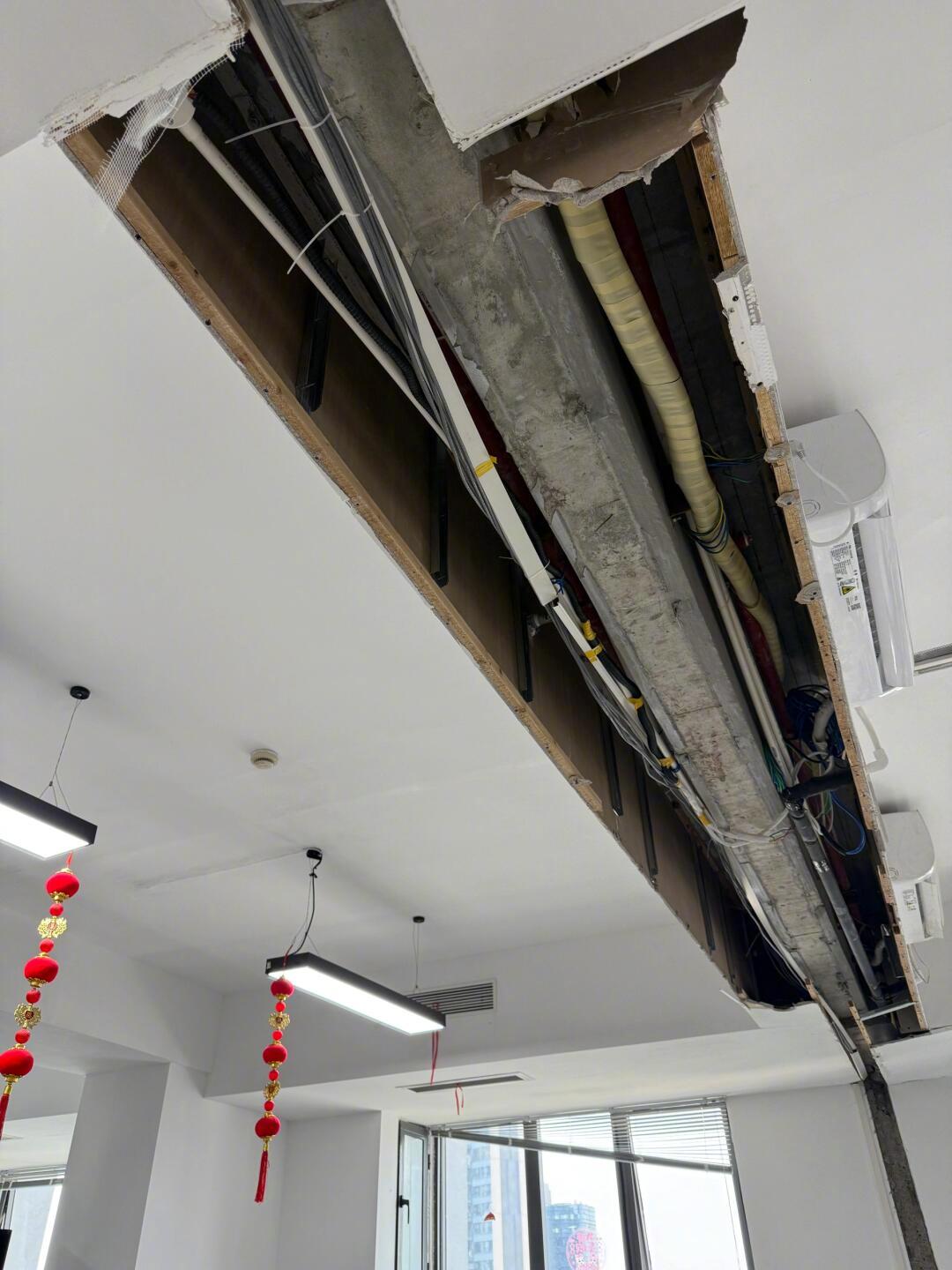 办公室走的是战损风职场那些事职场生存法则 ​​​