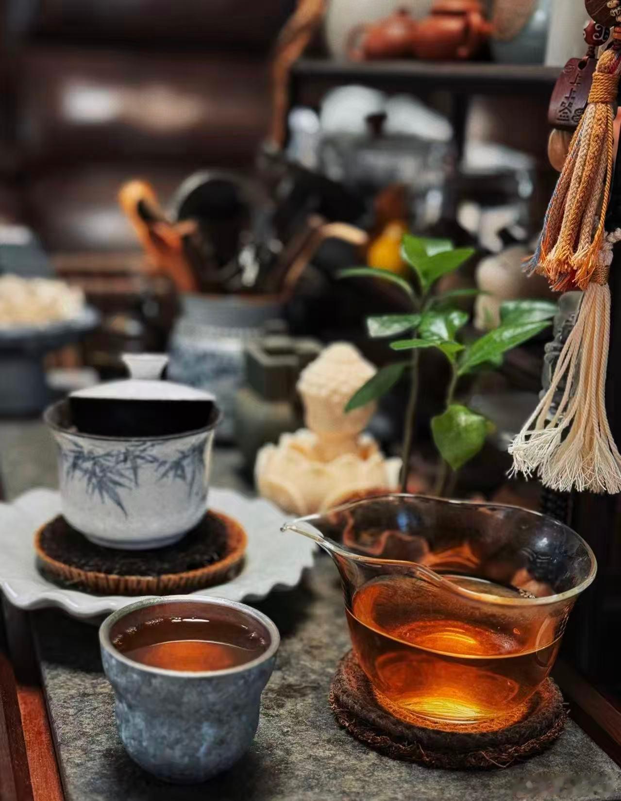 说个扎心的事实。这一轮萧条，虽然看起来大家都很难，但其实背地里的差距越来越大。比