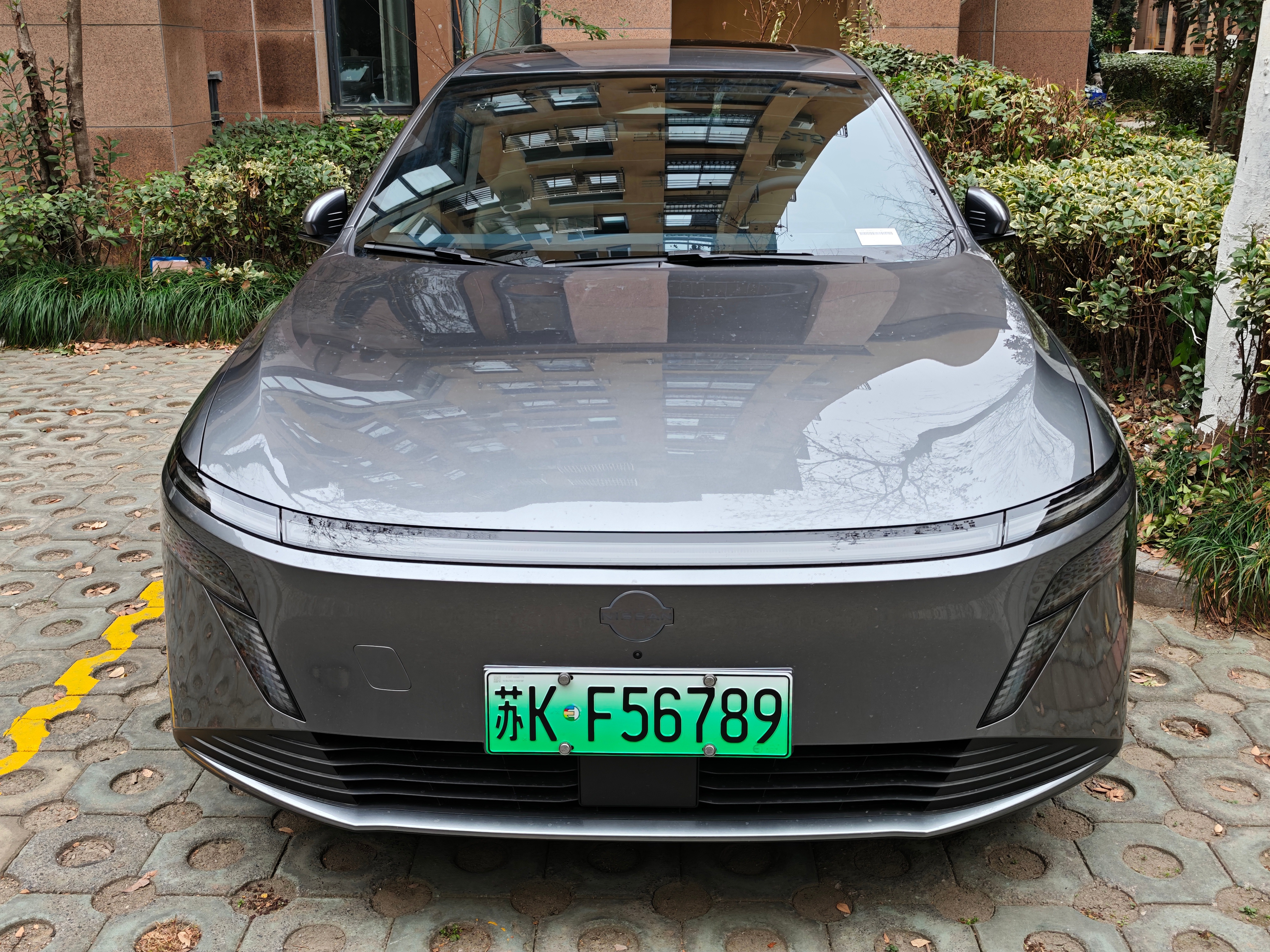 今年过年和亲戚打牌就开他去东风日产n6