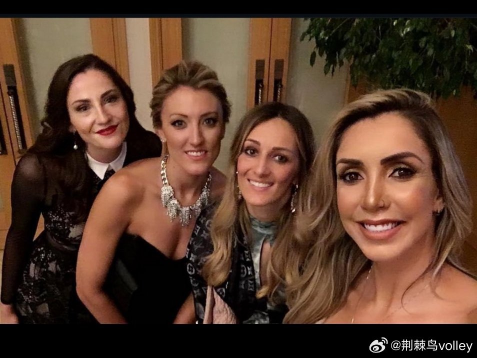 青春吧，这是2016年在伊萨奇巴希的明星们。女排排球荆棘鸟volley