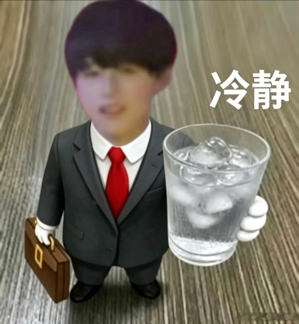 你说（嚼嚼嚼）朱志鑫这玩意（嚼嚼嚼）谁发明的（嚼嚼嚼）呢（嚼嚼嚼）世界上（嚼嚼嚼