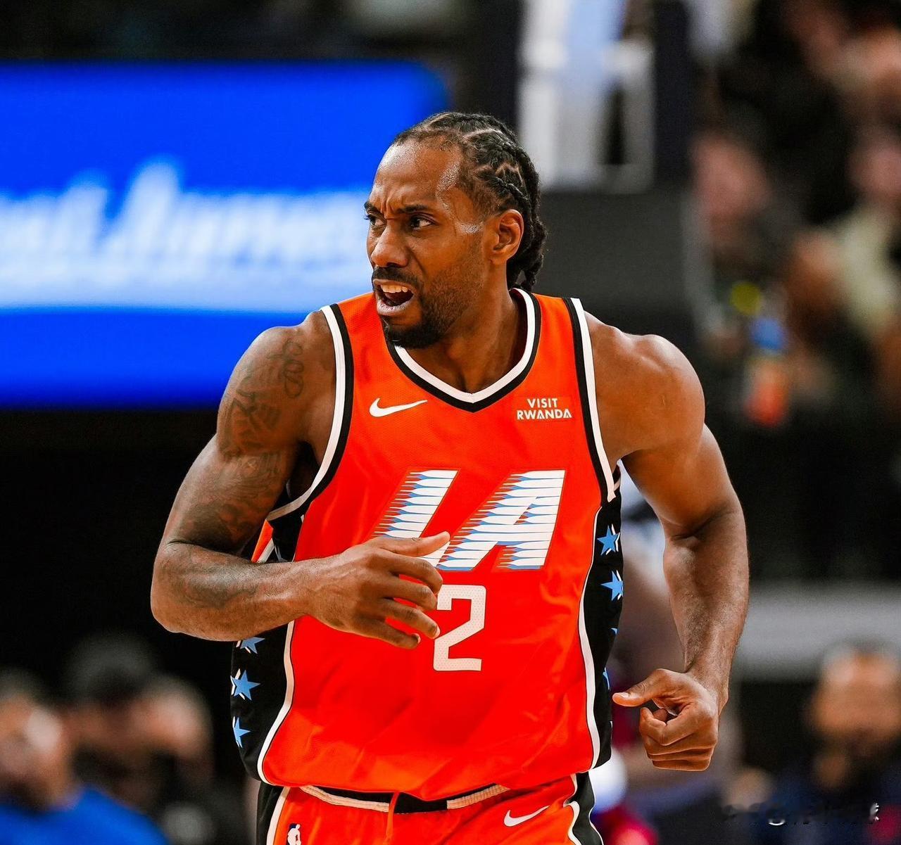 MVP呼声响起！伦纳德三节51分！

今天，快船队坐镇主场迎战活塞队，他们力争在