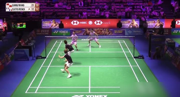 梁伟铿/王昶🇨🇳晋级北极赛男双8强！
今日凌晨，世界排名第五位的梁伟铿/王昶