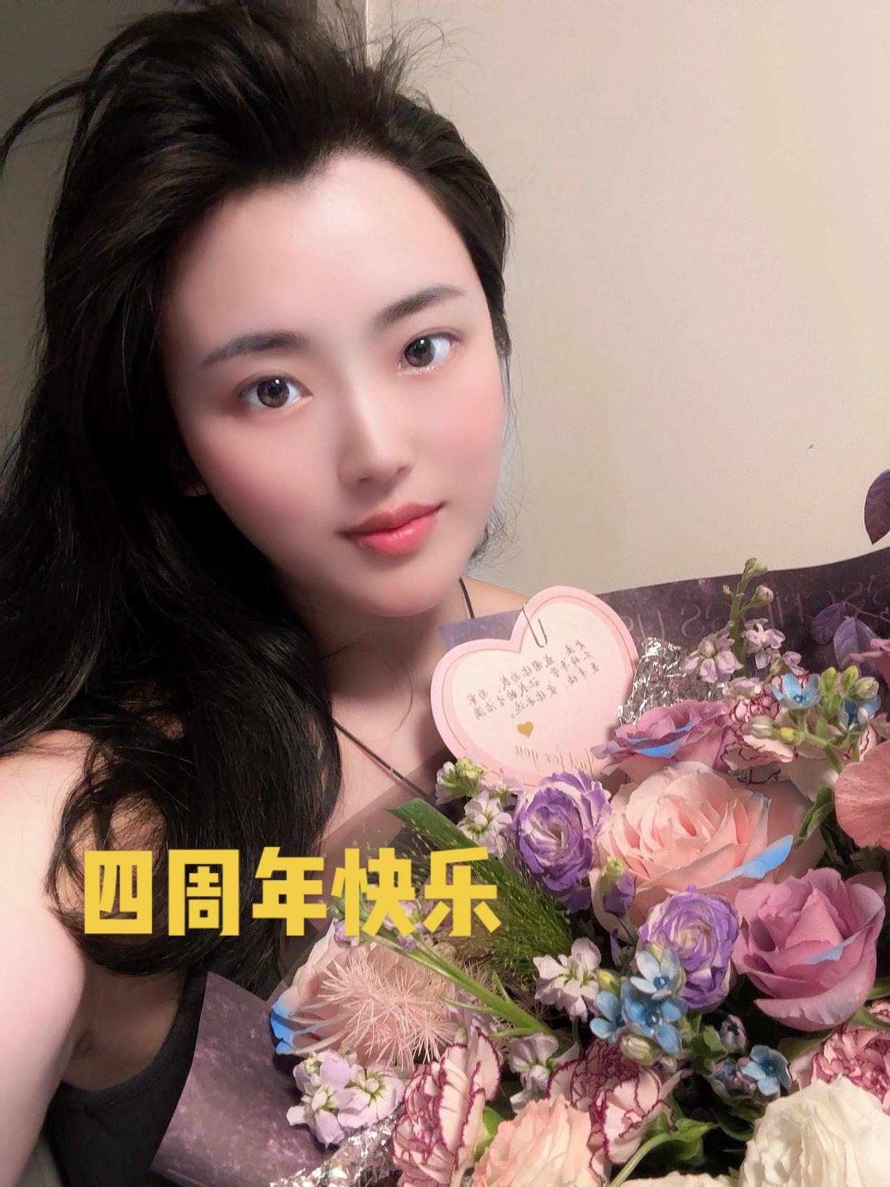 并肩作战的第四年，是好友是彼此是爱人 一家三口👨👩👶三餐四季 幸...