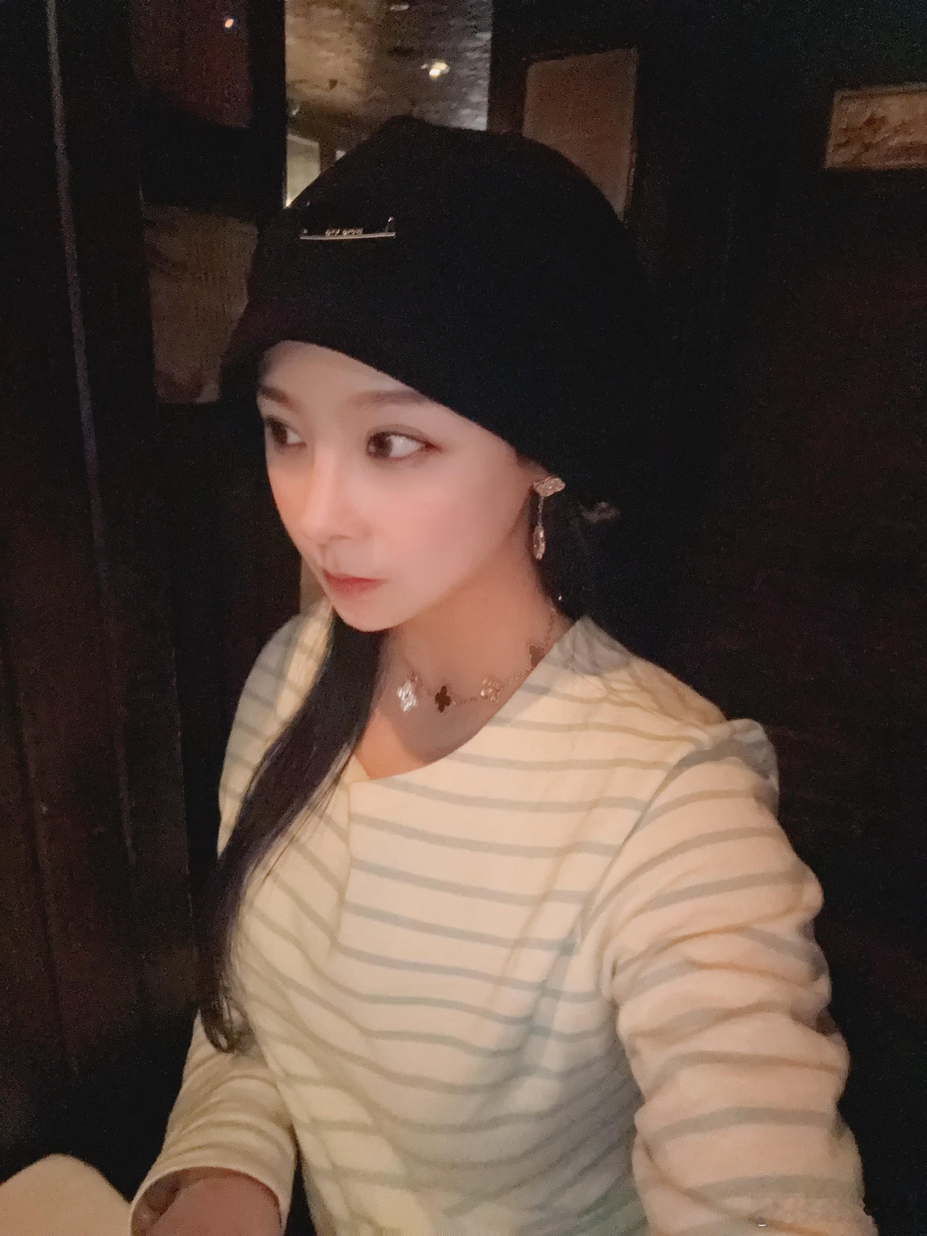头小的人买啥帽子都空大一截虽然身高168不高也不矮就是脚小[允悲][允悲][允悲