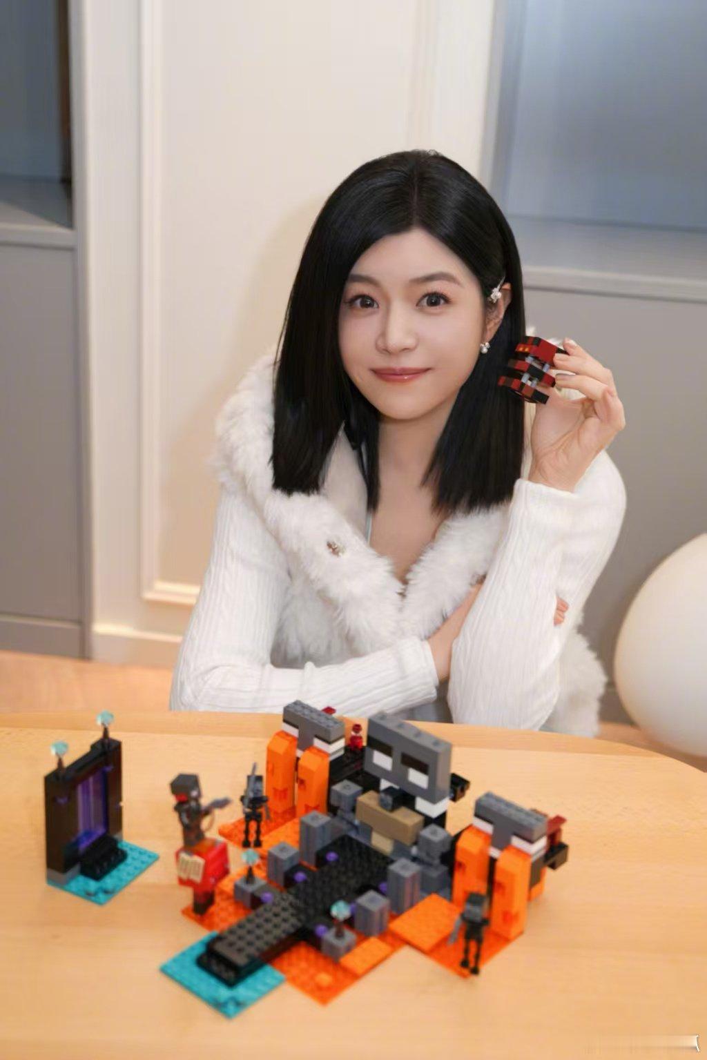 陈妍希新喜综被东北人包围了陈妍希 被东北人包围！一口贼 冷冻得斯哈斯哈太萌，王勉